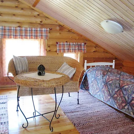 Ferienhaus Mit Sauna 펜션 푸말라